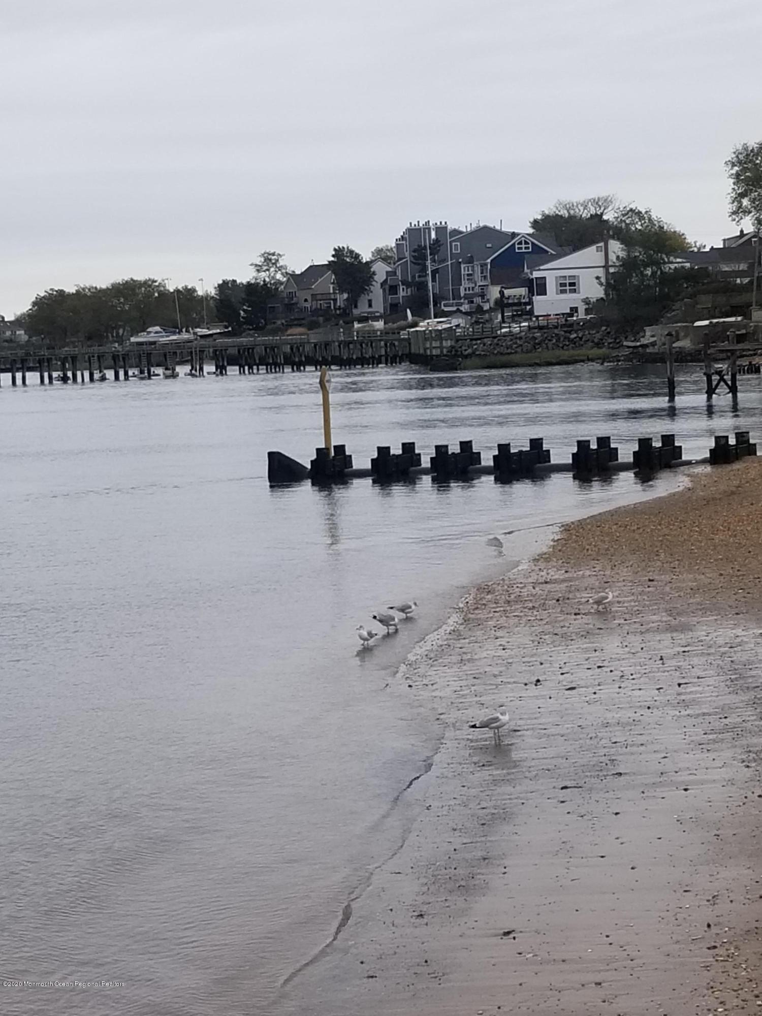 10 Gull Way Keyport, NJ 07735 - Photo 24 of 40 Beaches