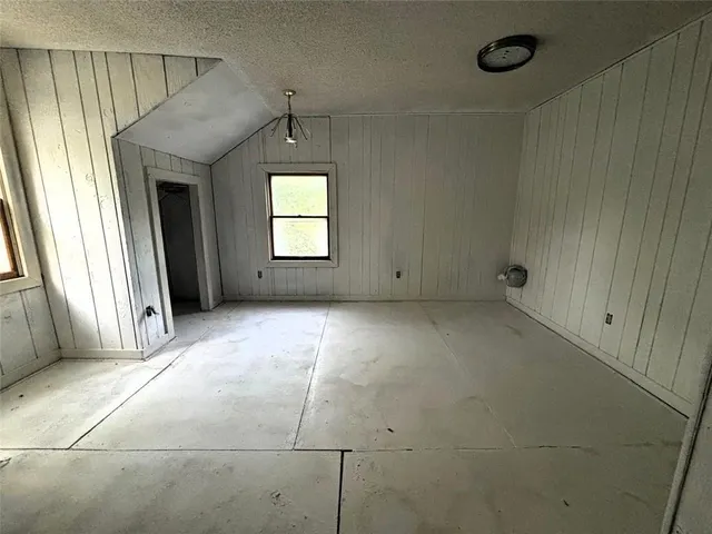 $90,000 | 603 North 3rd Street, Burlington, KS 66839