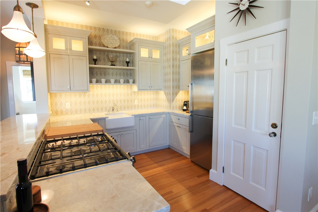 140 Spring Street, Unit 7 Newport, RI 02840 - Photo 14 of 40