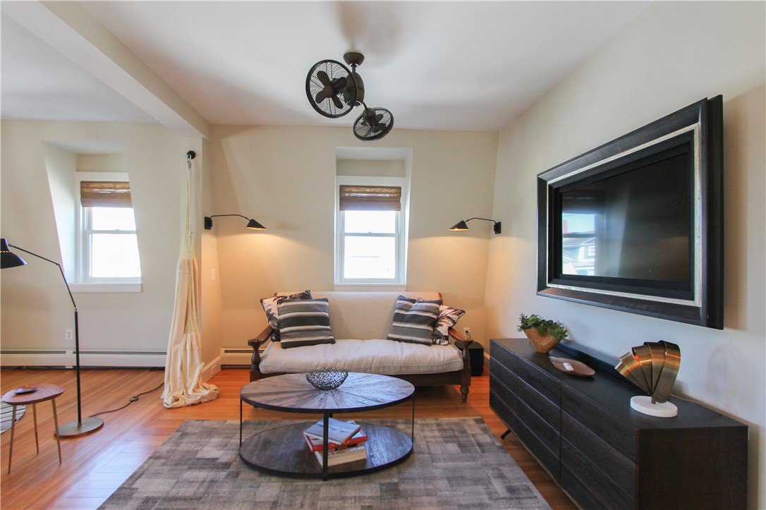 140 Spring Street, Unit 7 Newport, RI 02840 - Photo 5 of 40