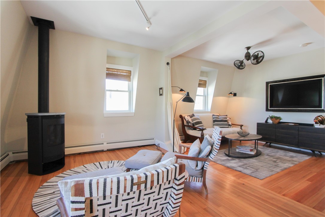 140 Spring Street, Unit 7 Newport, RI 02840 - Photo 6 of 40