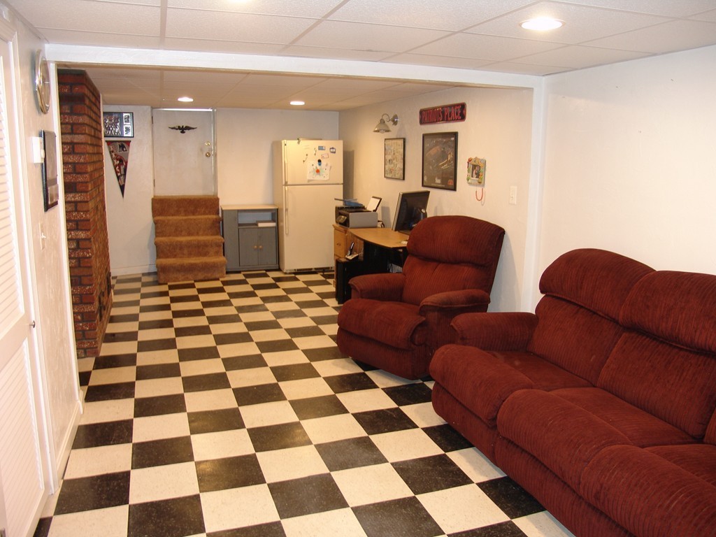 458 Massasoit Road Worcester, MA 01604 - Photo 18 of 25 Gallery Image 18