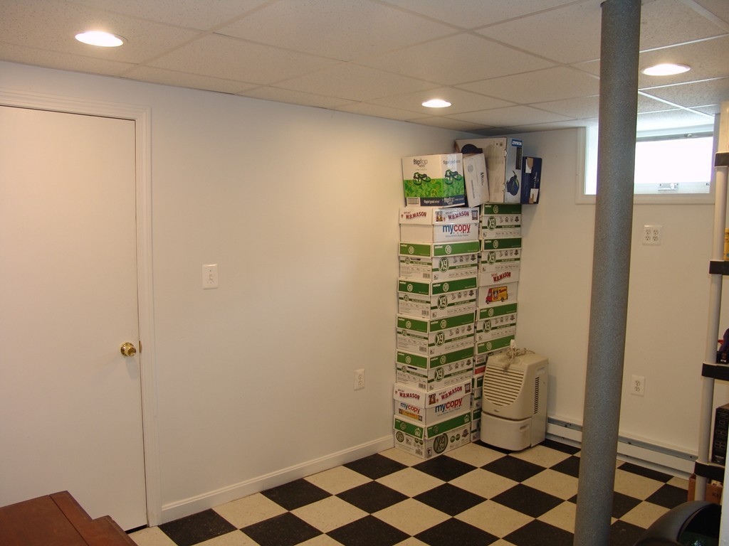 458 Massasoit Road Worcester, MA 01604 - Photo 21 of 25 Gallery Image 21