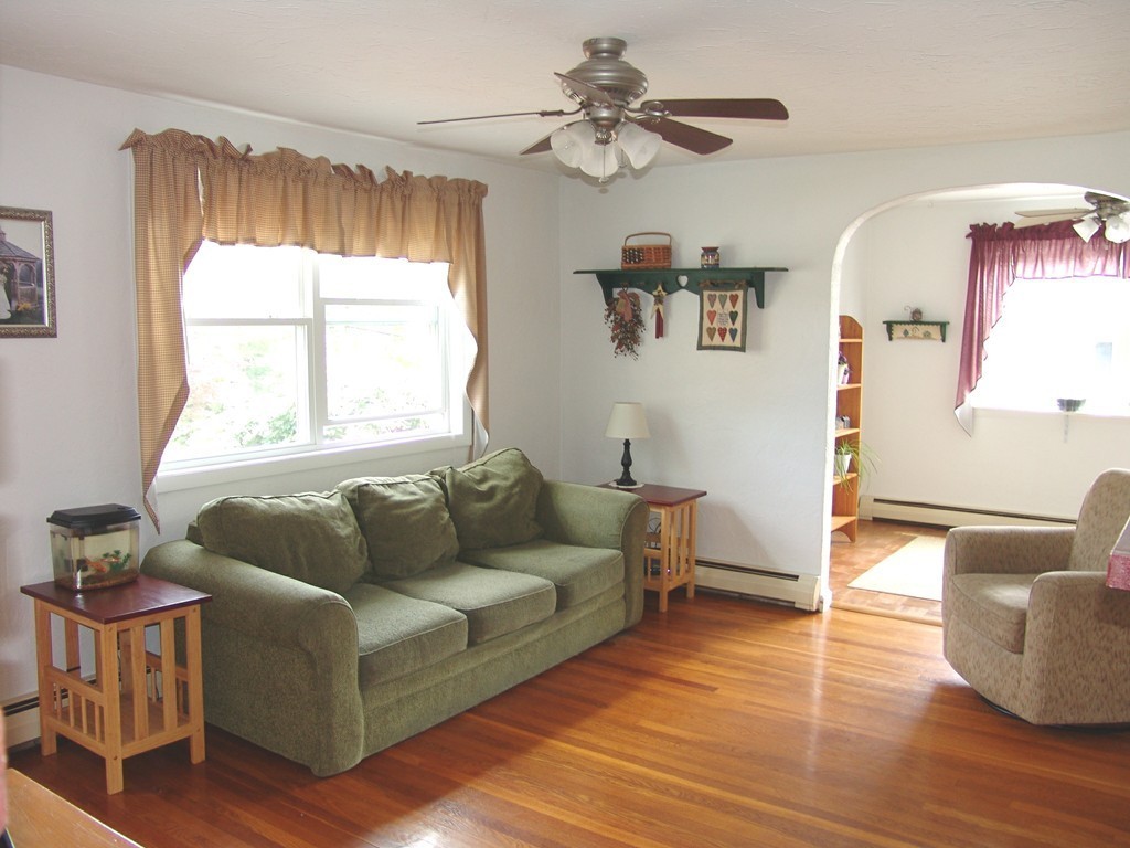 458 Massasoit Road Worcester, MA 01604 - Photo 7 of 25 Gallery Image 7