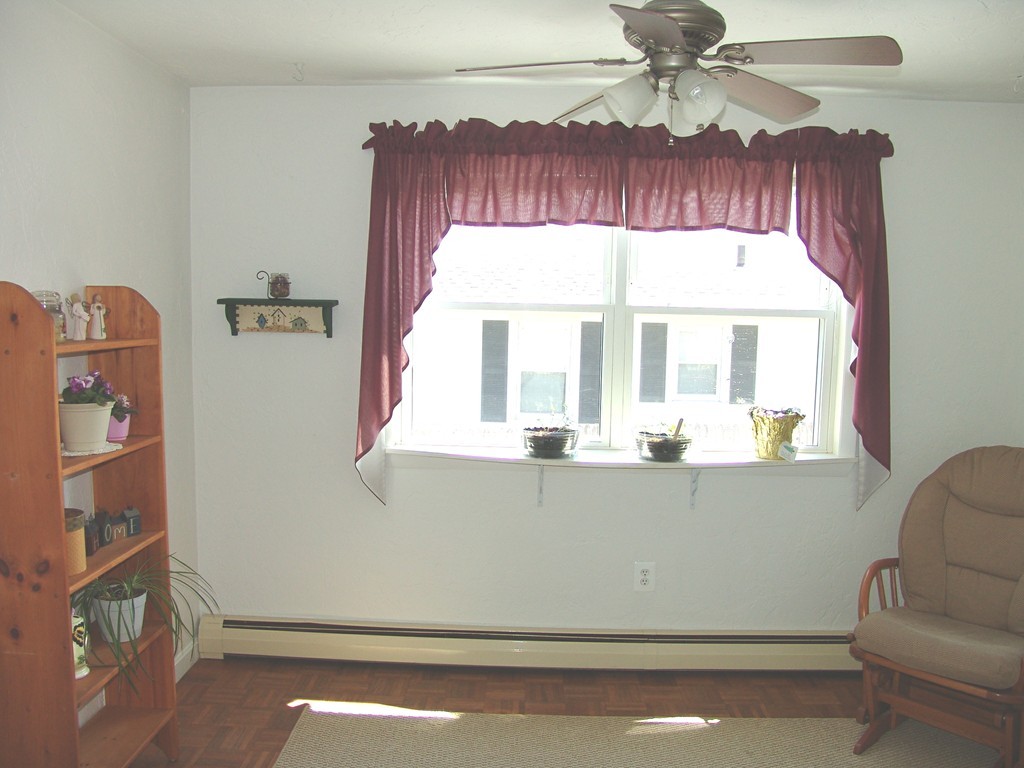 458 Massasoit Road Worcester, MA 01604 - Photo 9 of 25 Gallery Image 9