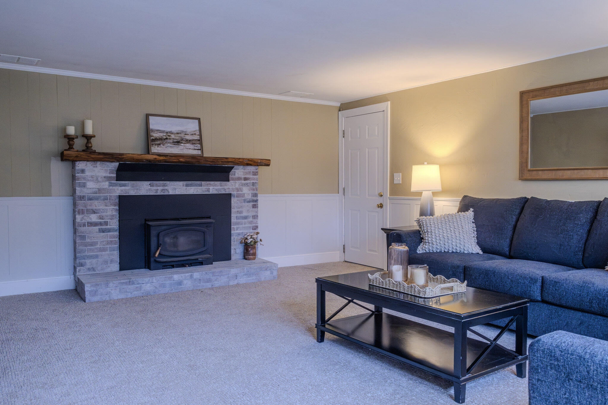 117 Blackstrap Road Falmouth, ME 04105 - Photo 8 of 36 Living Room