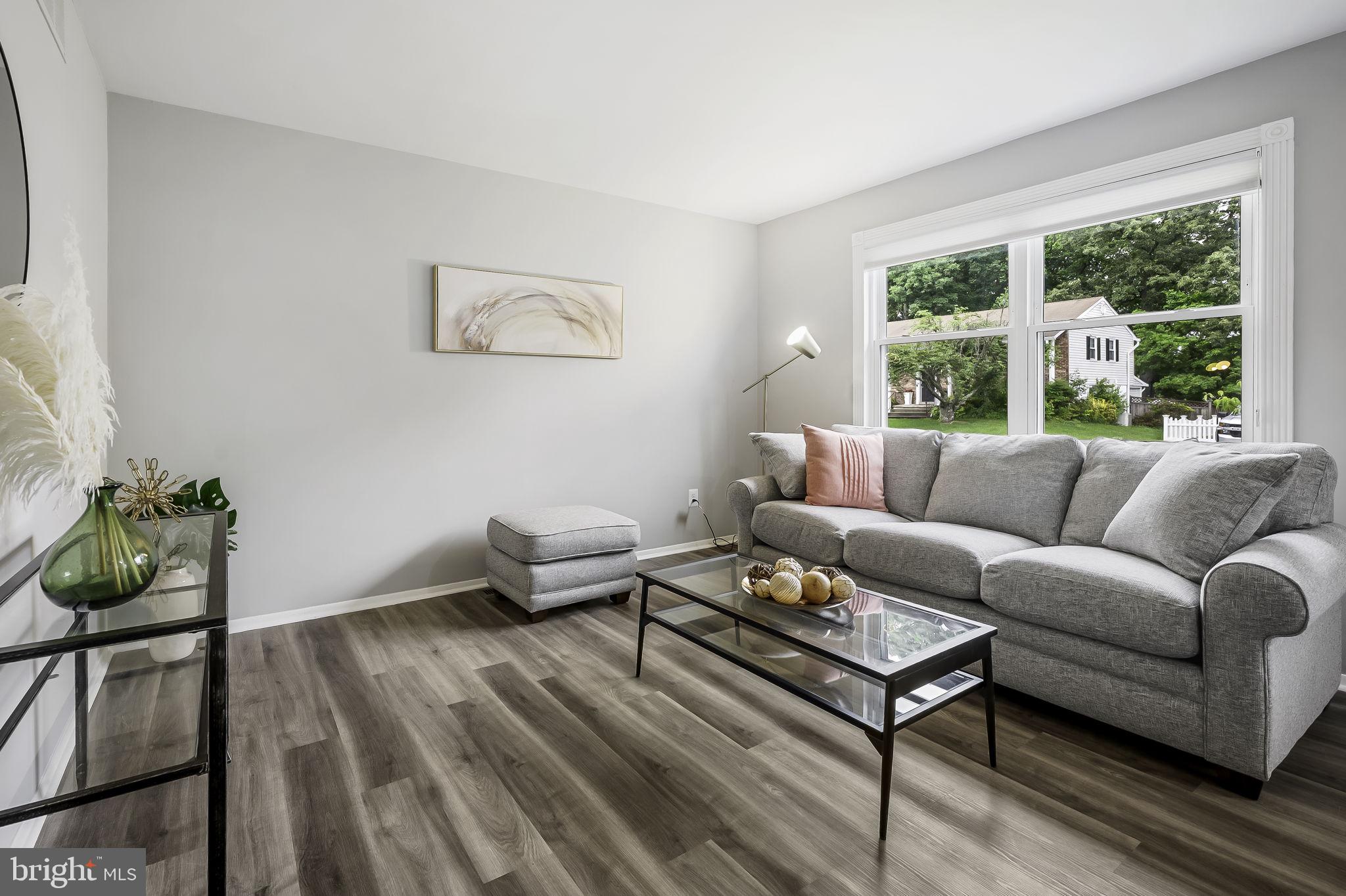 4221 Winterode Way Nottingham, MD 21236 - Photo 5 of 34 Living Room