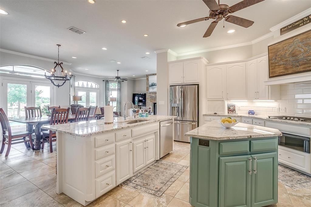 173 Trinity Bluffs Road Aledo, TX 76008 - Photo 13 of 40