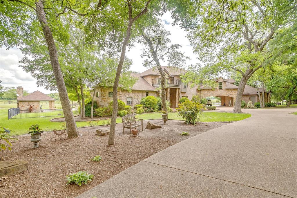 173 Trinity Bluffs Road Aledo, TX 76008 - Photo 9 of 40