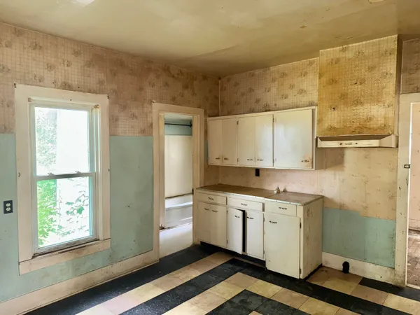 $165,000 | 629 South Fremont Road, Reading, MI 49274