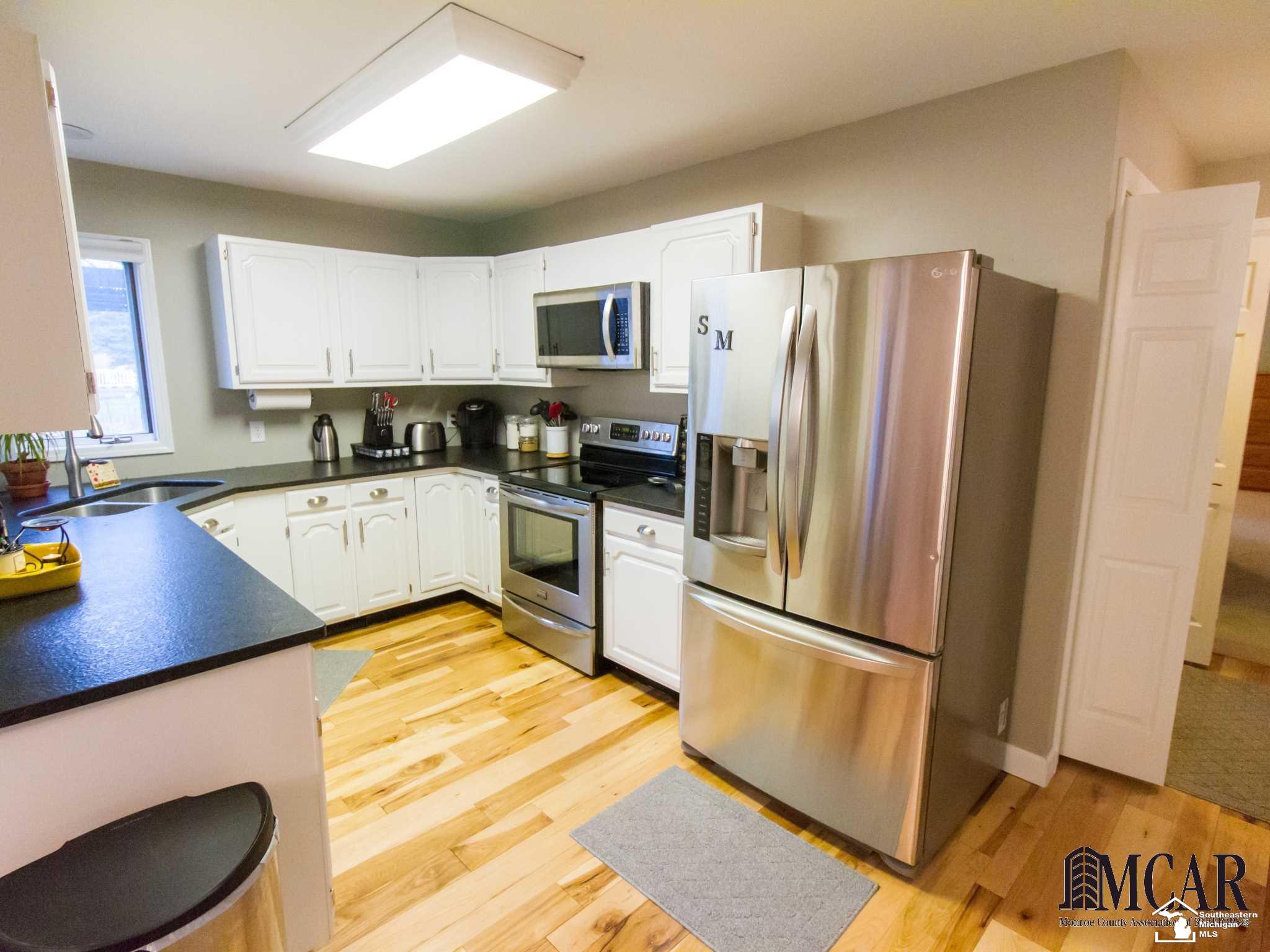5830 Douglas Road Ida, MI 48140 - Photo 12 of 42 21438547-11.JPG