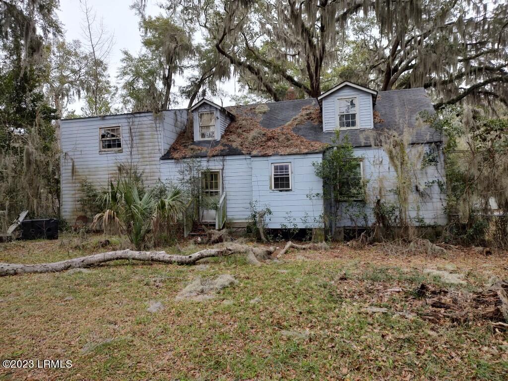 202 Battery Creek Road Beaufort, SC 29902 - Photo 4 of 16 IMG_20230125_140928388_HDR