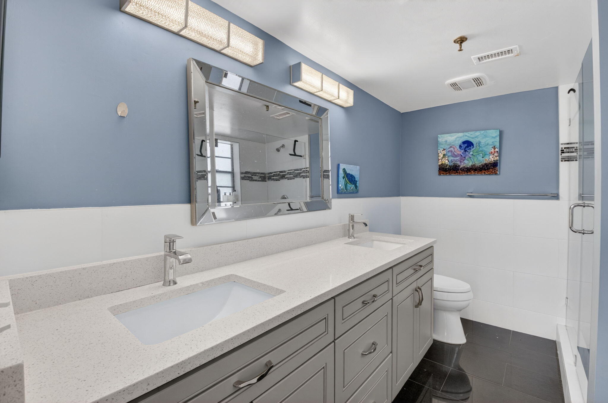 9170 Southwest 14th Street, Unit 4409 Boca Raton, FL 33428 - Photo 20 of 37 Guest Bathroom
