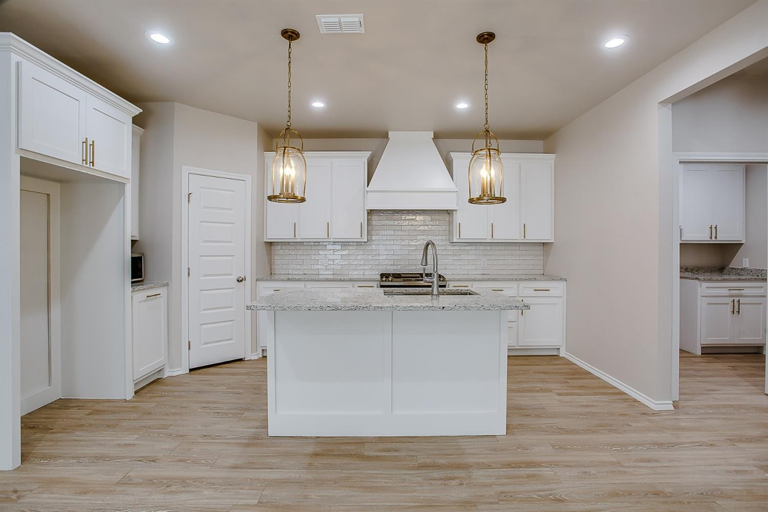 5013 55th Street Lubbock, TX 79414 - Photo 5 of 14 Photo 5