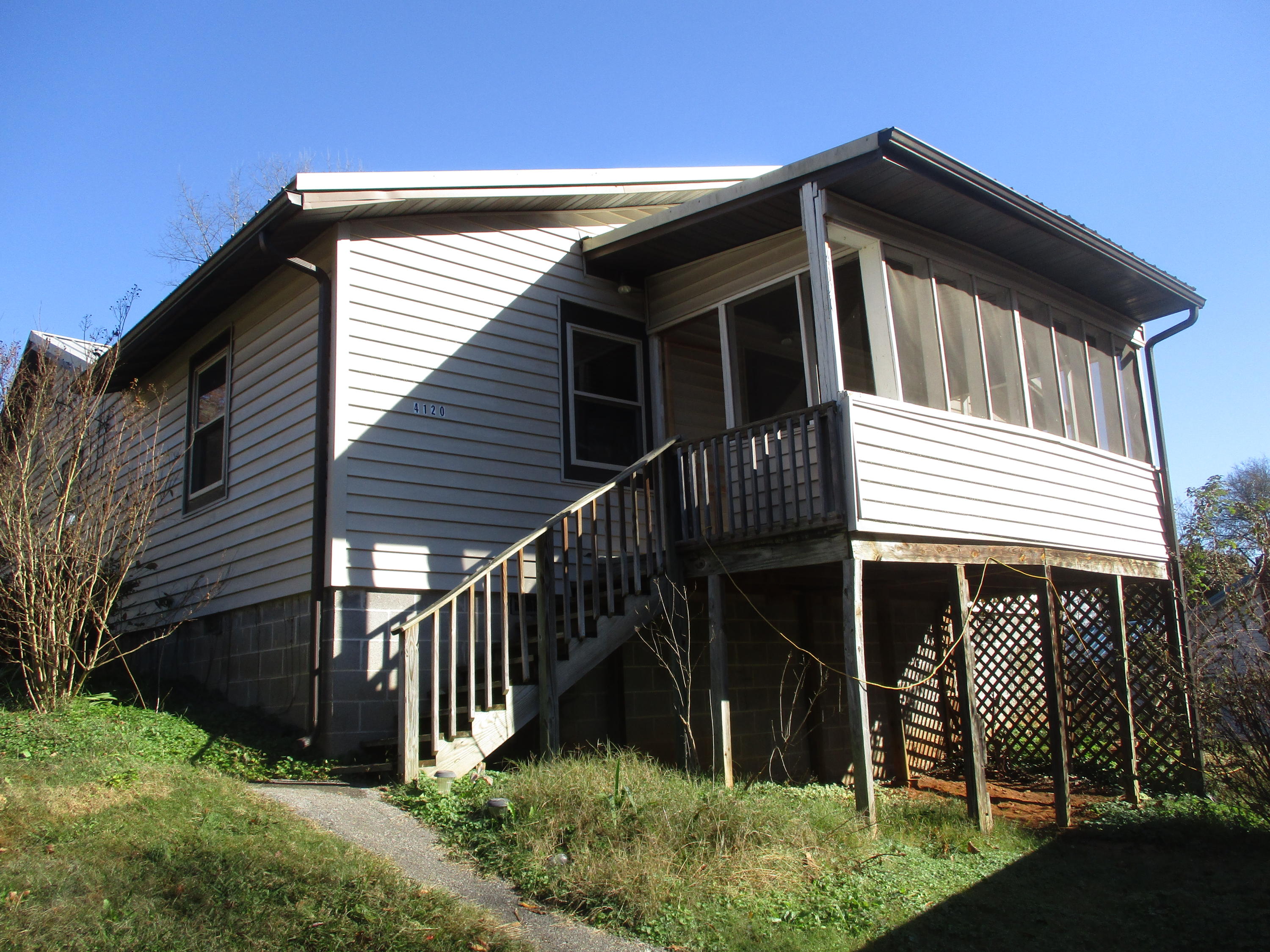 4120 Edington Road Knoxville, TN 37920 - Photo 2 of 11 IMG_0569