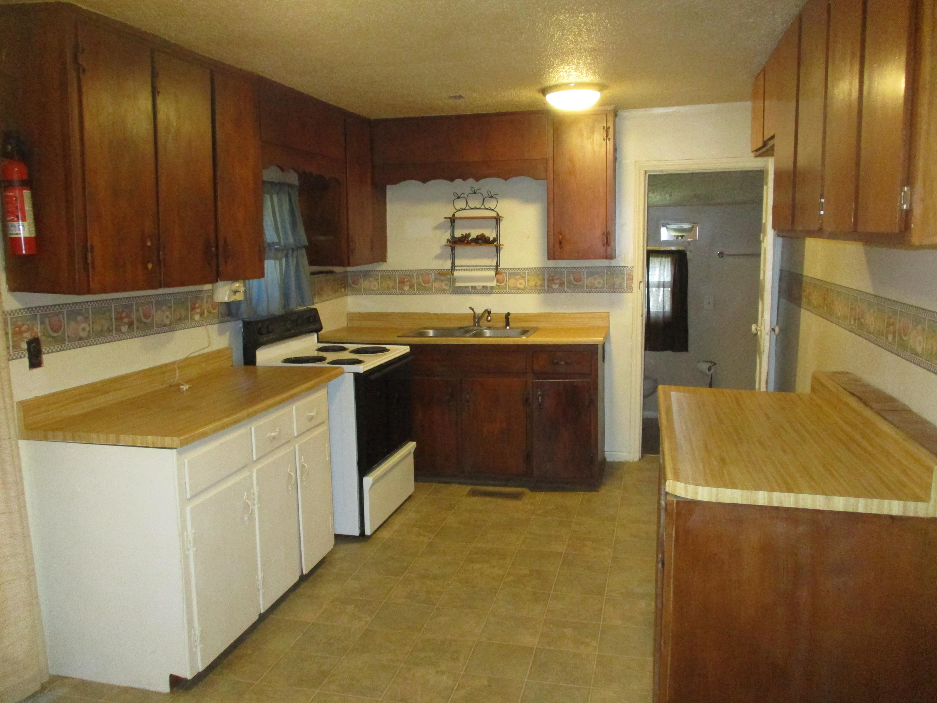 4120 Edington Road Knoxville, TN 37920 - Photo 4 of 11 IMG_0571