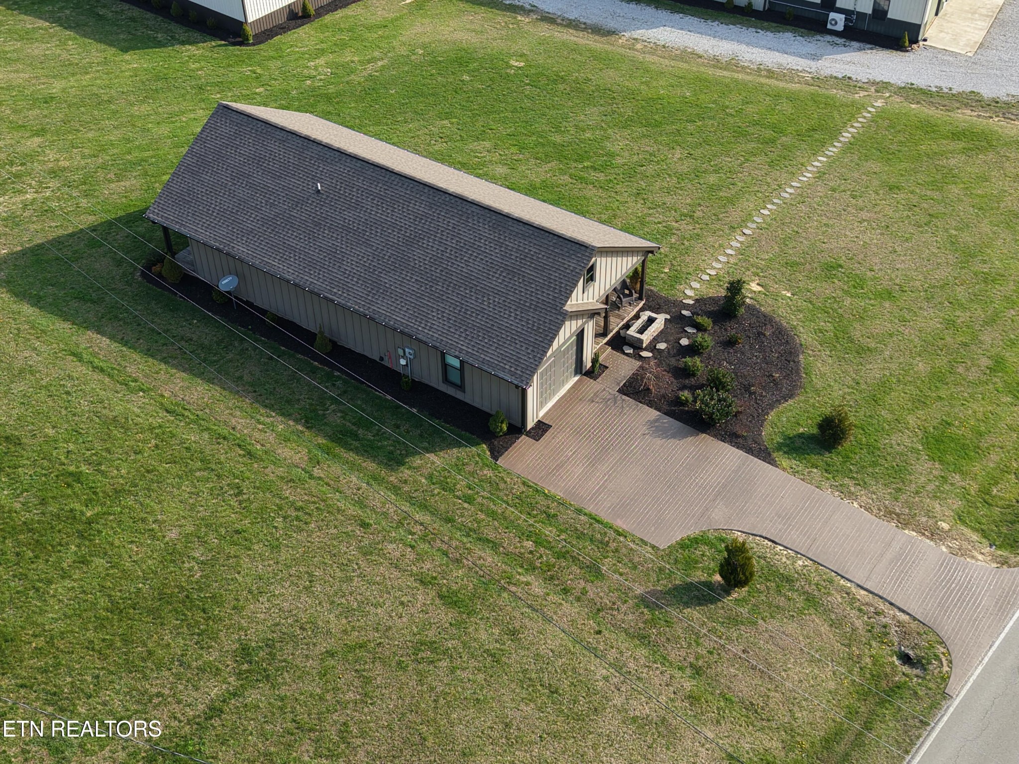 1021 Pleasant Grove Road Winfield, TN 37892 - Photo 7 of 42 a backyard of a house with lots of green space