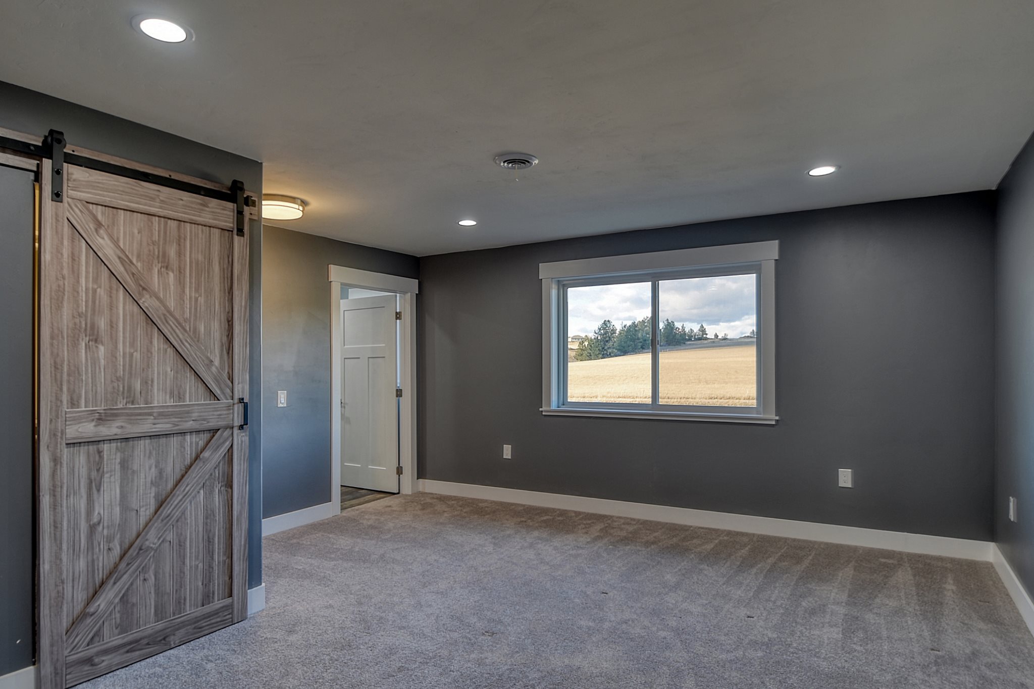 18026 North Austin Road Spokane, WA 99208 - Photo 16 of 39