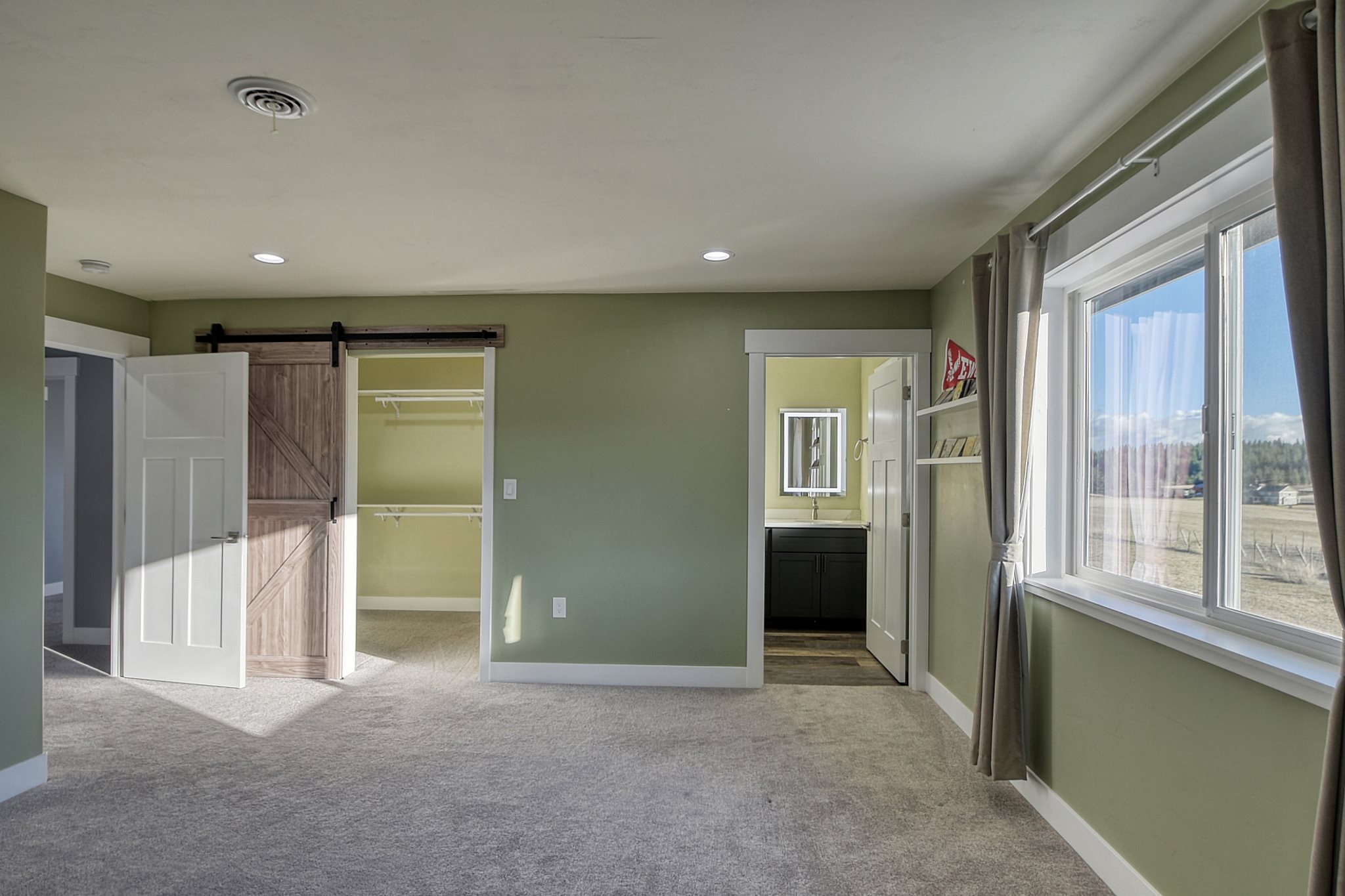 18026 North Austin Road Spokane, WA 99208 - Photo 18 of 39