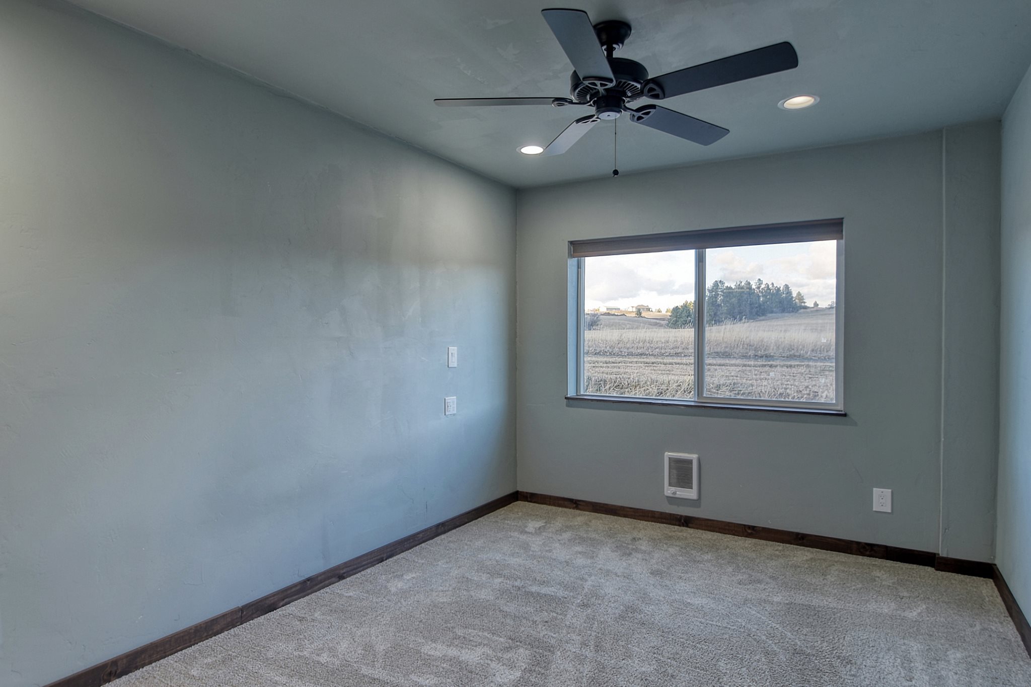 18026 North Austin Road Spokane, WA 99208 - Photo 32 of 39