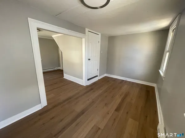 $1,700 | 172 North Street, Unit 1, Bristol, CT 06010