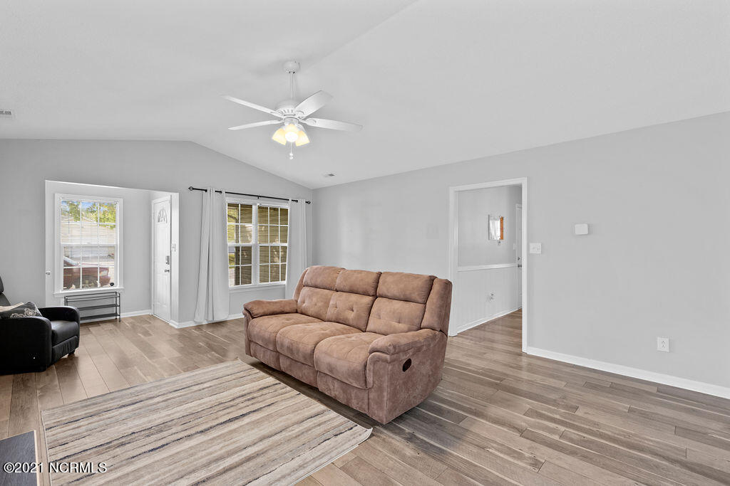 610 Raspberry Court Hubert, NC 28539 - Photo 7 of 26 IMG_8191