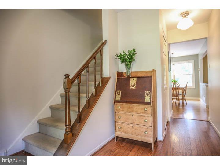700 Oakbourne Road West Chester, PA 19382 - Photo 2 of 25 Foyer