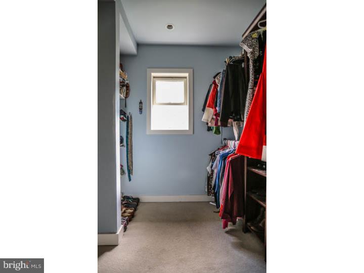 700 Oakbourne Road West Chester, PA 19382 - Photo 20 of 25 Walk-in Closet