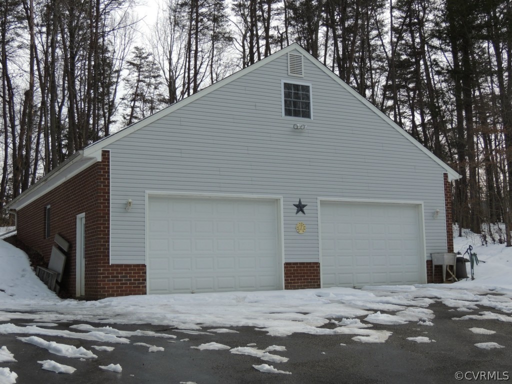 3569 Timberview Road Powhatan, VA 23139 - Photo 3 of 24 Gallery Image 3