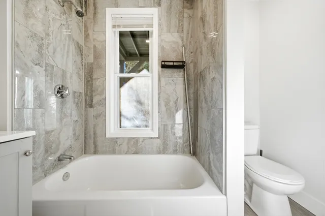 $1,900 | 14-16 Ripley Street, Unit 1R, Malden, MA 02148