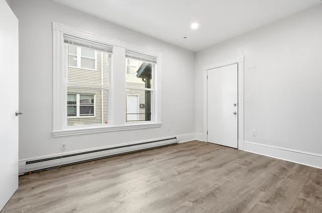 $1,900 | 14-16 Ripley Street, Unit 1R, Malden, MA 02148