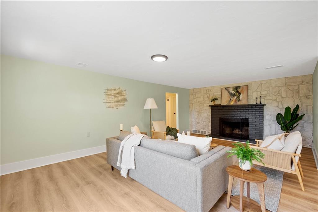 223 Nicholson Road Sewickley, PA 15143 - Photo 4 of 47 Gallery Image 4
