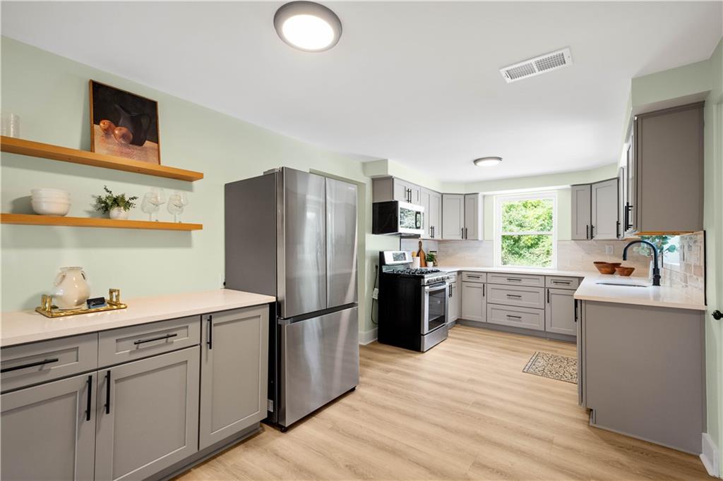 223 Nicholson Road Sewickley, PA 15143 - Photo 9 of 47 Gallery Image 9