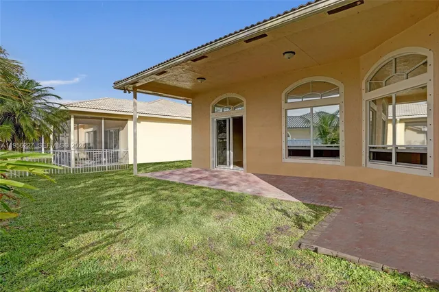 $899,999 | 2024 Northwest 139th Terrace, Pembroke Pines, FL 33028
