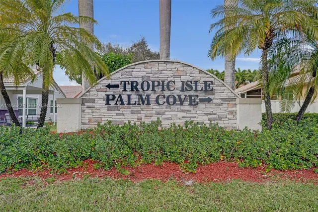 $899,999 | 2024 Northwest 139th Terrace, Pembroke Pines, FL 33028