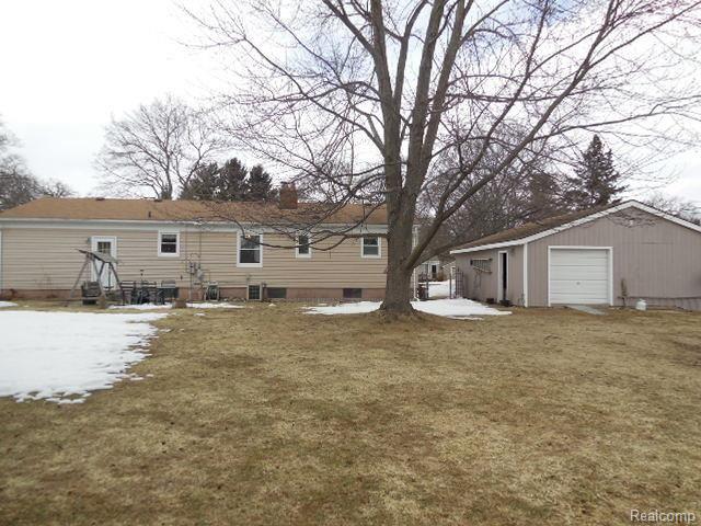 2220 Highfield Road Waterford, MI 48329 - Photo 29 of 30 29.jpg