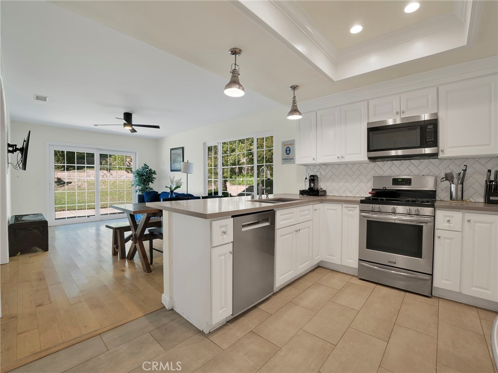 11355 Pala Mesa Drive Porter Ranch, CA 91326 - Photo 15 of 33