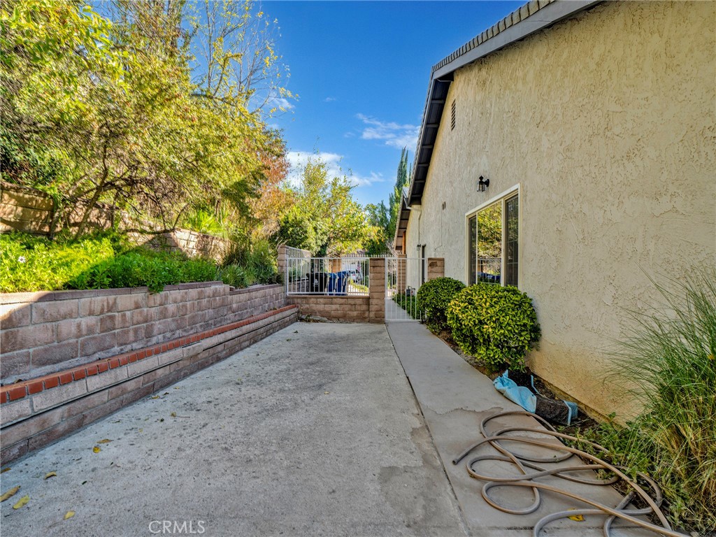 11355 Pala Mesa Drive Porter Ranch, CA 91326 - Photo 27 of 33