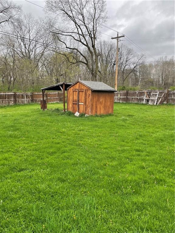 112 Vance Road New Castle, PA 16102 - Photo 2 of 5 a backyard of a house with lots of green space