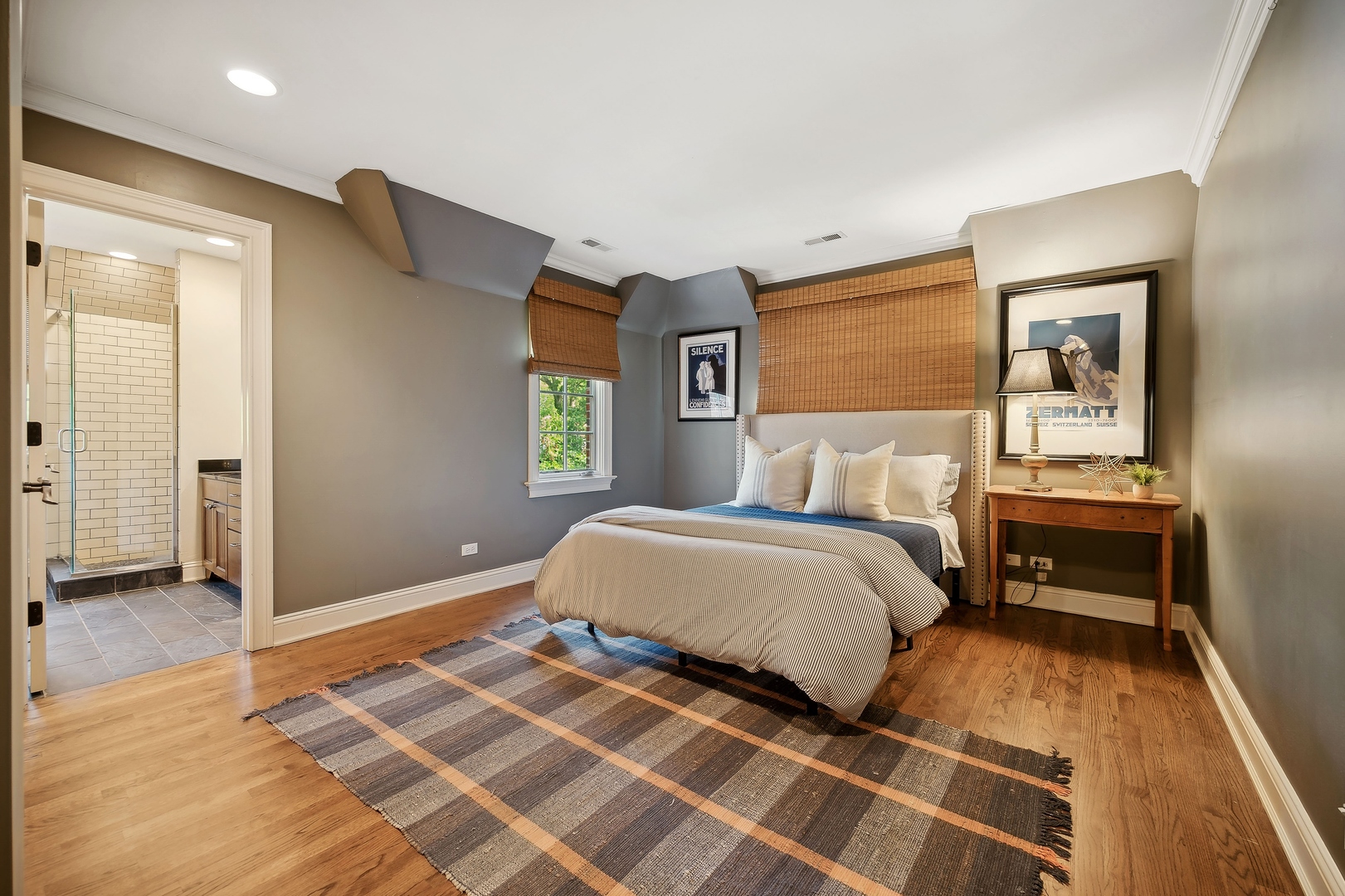 719 Forest Road Glenview, IL 60025 - Photo 19 of 38 a bedroom with a bed and painting on the wall