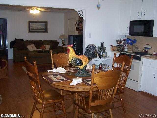 4135 Quinton Road Quinton, VA 23141 - Photo 6 of 10 Kitchen - Large eat-in kitchen area, view from kit