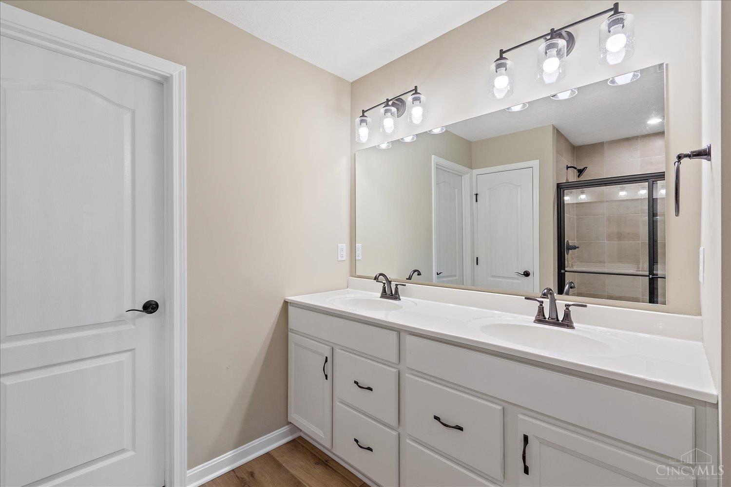 547 Tradition Ridge, Unit 81301 Cincinnati, OH 45245 - Photo 16 of 37