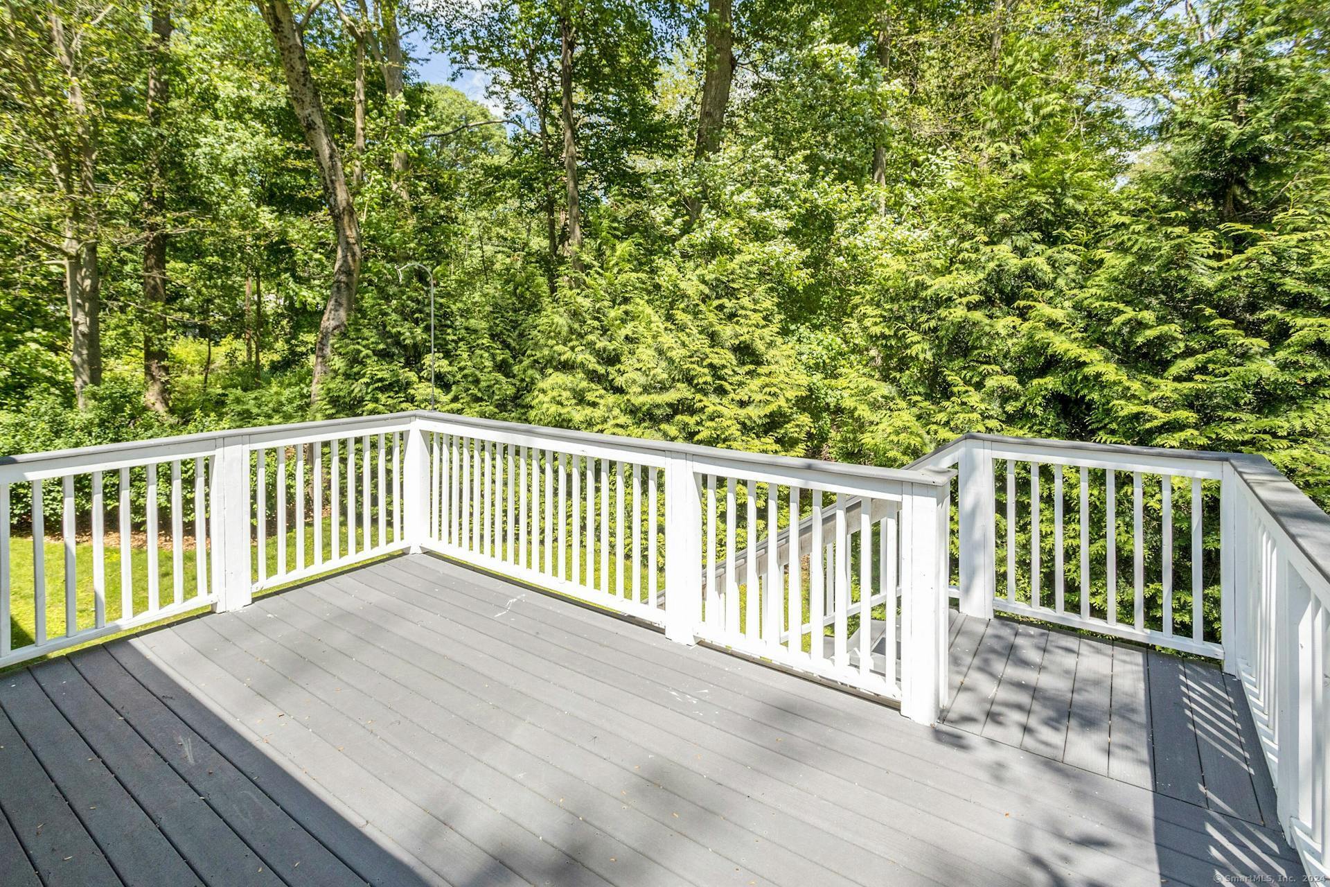 5 Wakerobin Road Norwalk, CT 06851 - Photo 7 of 27 Dine al fresco or just appreciate the views of nature.