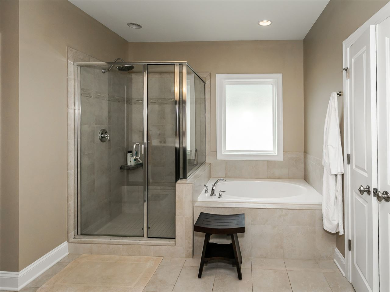 11816 Friendship Oak Trail Raleigh, NC 27613 - Photo 17 of 29 Master Bath/Spa