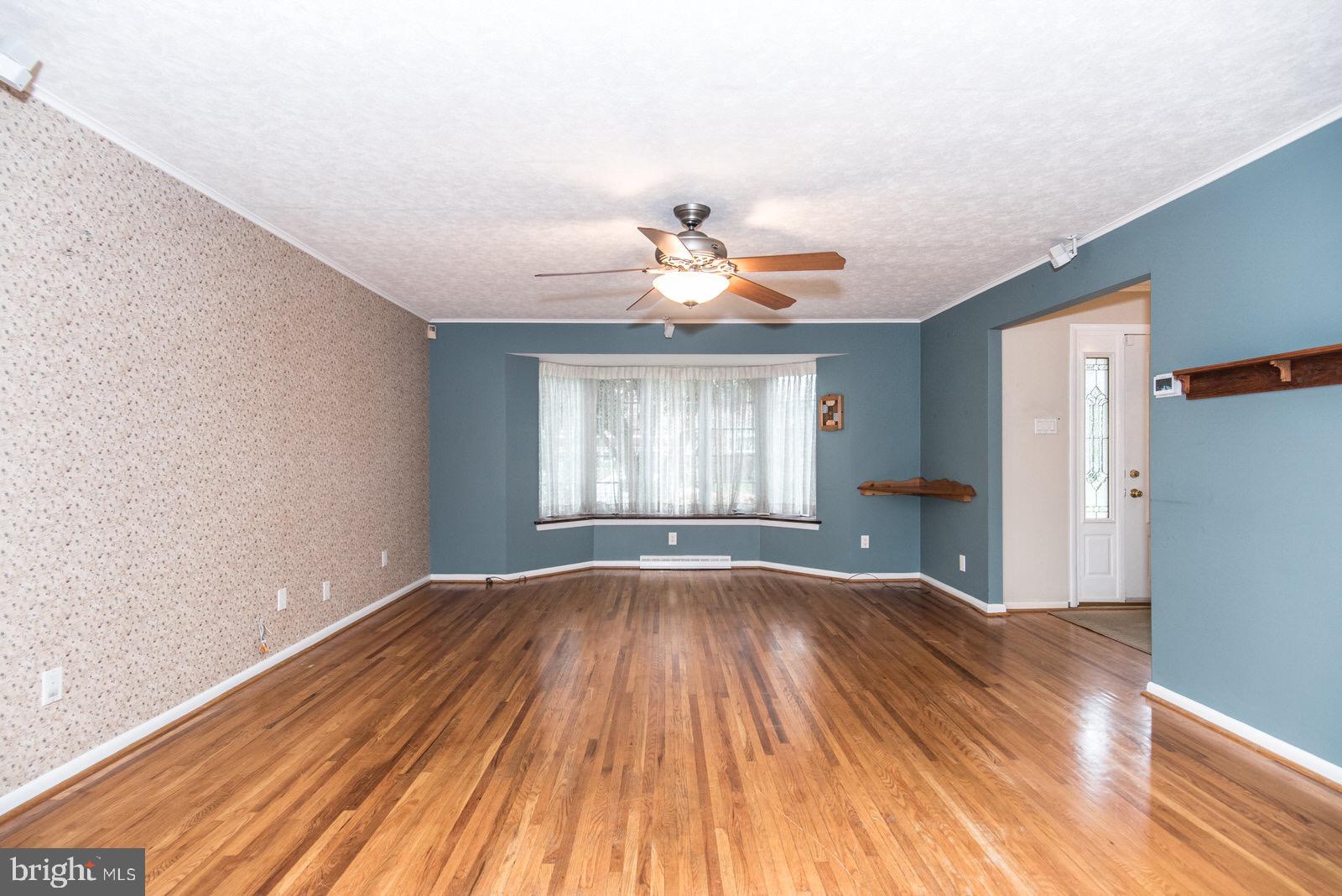 460 Leonard Road Huntingdon Valley, PA 19006 - Photo 7 of 52 Gallery Image 7