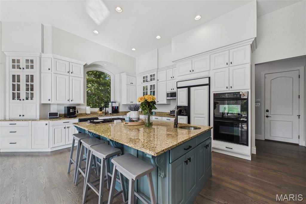 783 North Mason Road Creve Coeur, MO 63141 - Photo 8 of 34 Gallery Image 8