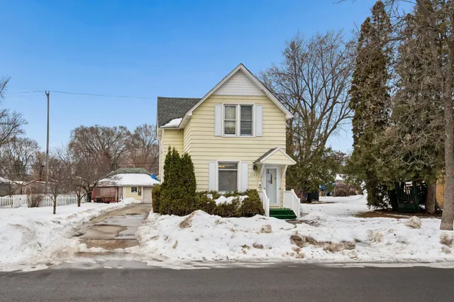 $224,900 | 1109 10 1/2 Avenue South, St. Cloud, MN 56301