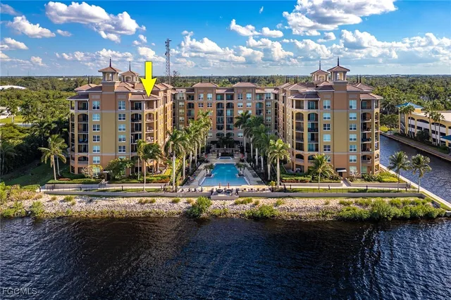 a view of a tall building