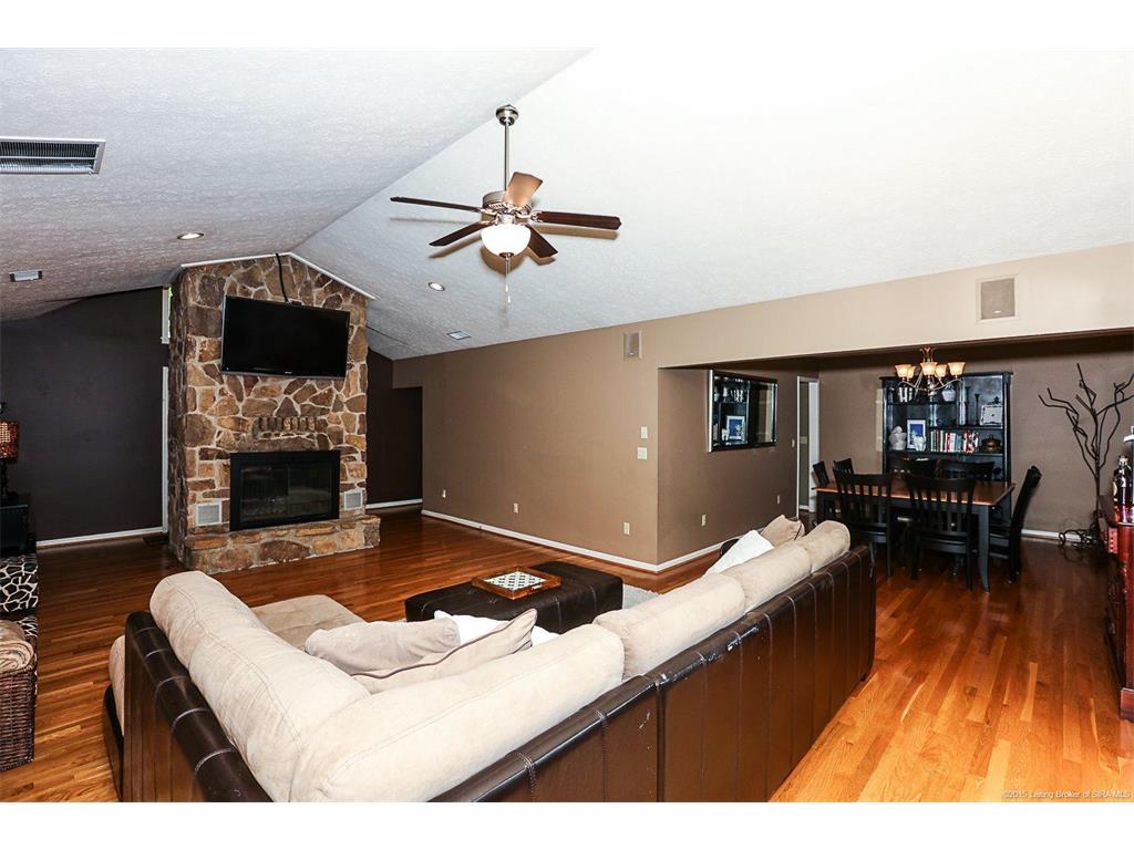 1011 Kelly's Ridge Road New Albany, IN 47150 - Photo 3 of 65