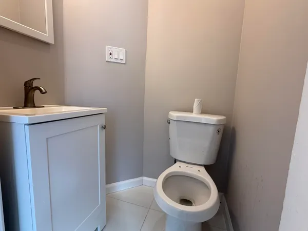 $1,975 | 846 Broadway, Unit 2R, Bayonne, NJ 07002